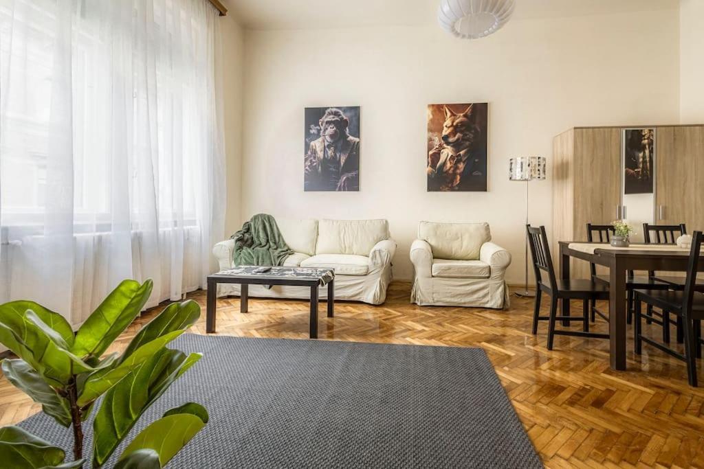 Gentleman Apartment Budapest Extérieur photo